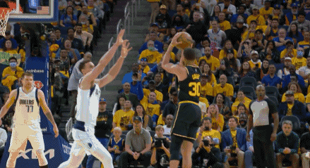 夏普:若勇士队领先到库里都开始跳舞了 那比赛就结束了