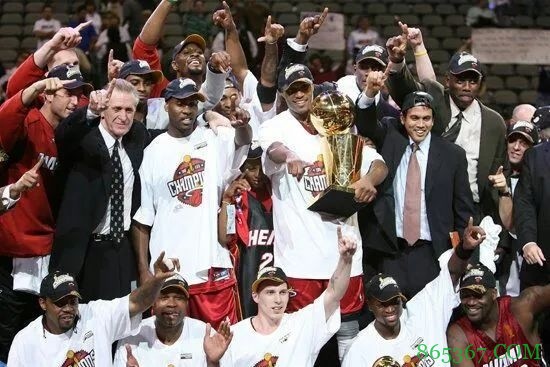 宿命の対決!斯波vs乌度卡:老乡之战!