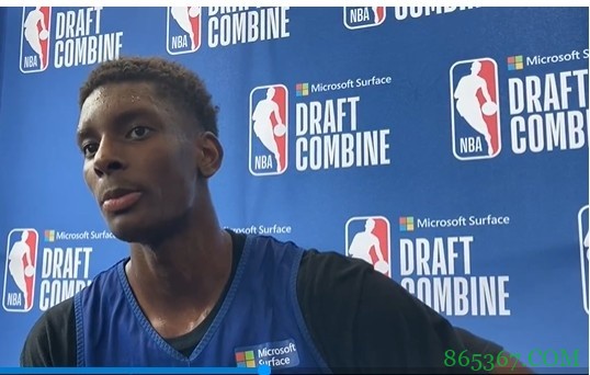 NBA球探:穆萨-迪亚巴特很有潜力 但他应该回学校继续深造