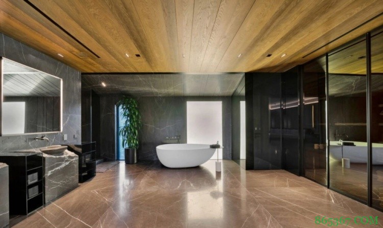 本西2300万美元挂牌其在LA隐山市豪宅 比一年前购入价高550万