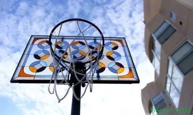 联盟官方：最佳阵容所有成员都会被赠送一个水晶篮球