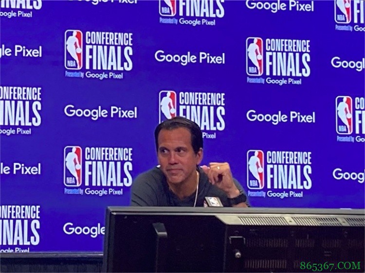 斯波谈洛瑞&巴特勒：不认为他俩都打出了状态 若投丢不能慌张