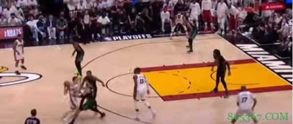 你永远可以相信凯尔特人的不稳定……和不死鸟般的防守