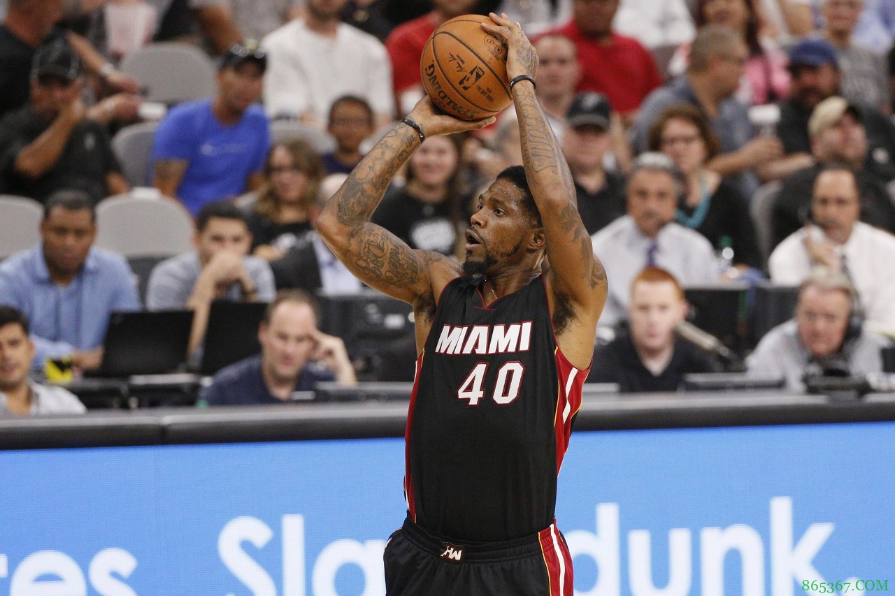 哈斯勒姆：我内心仍旧保持着竞争之火 想帮助队友来证明自己价值