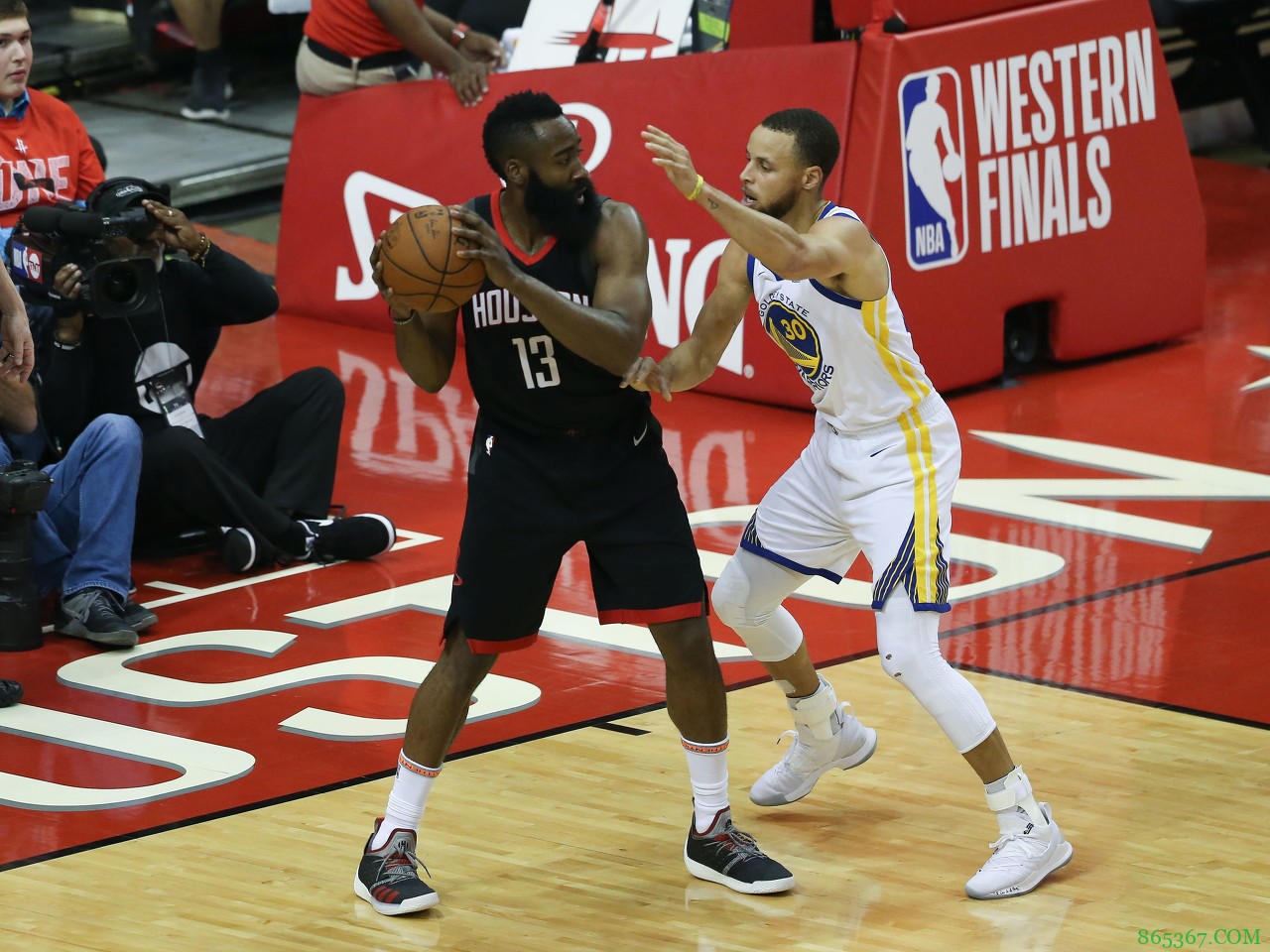 西决G1创造三年来分区决赛收视率新高 上一次是勇士vs火箭