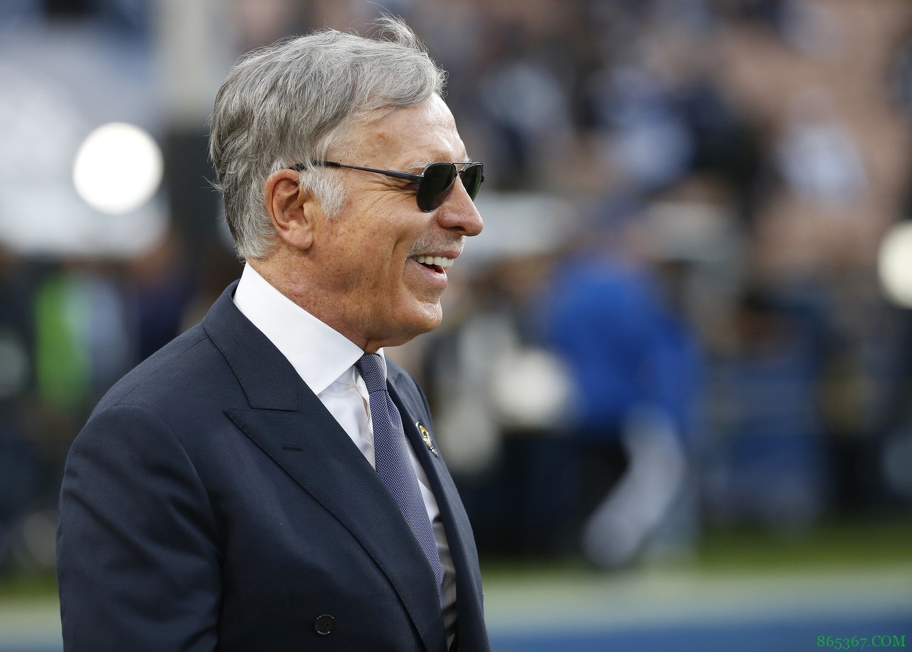 队记:克伦克是最富老板之一 康奈利想拿其他顶级总裁一样的报酬