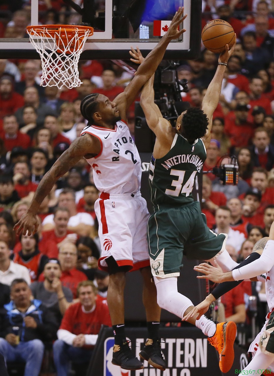 盘点21世纪12大0-2落后翻盘的系列赛,迎回大帝的76人有戏?