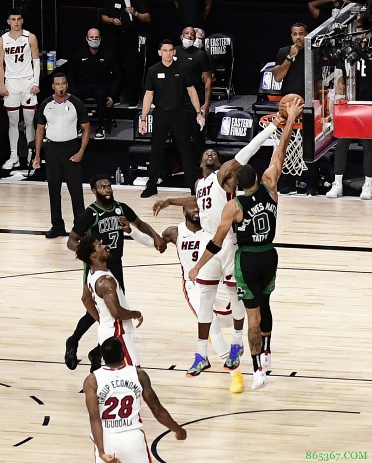 塔图姆:热火是另一支非常强硬的球队 期待这次能闯过这一关