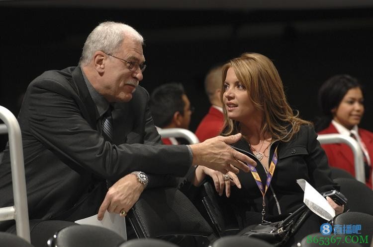 LA记者：菲尔-杰克逊想要交易詹姆斯 留下威少并努力与其合作