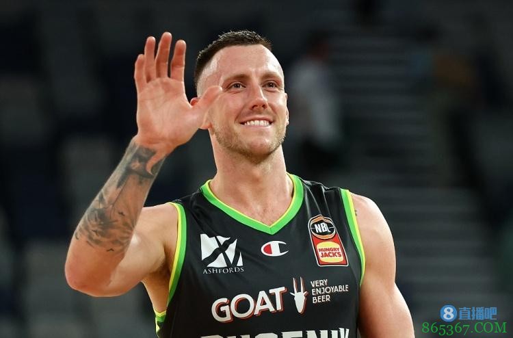 不来CBA了?澳媒:周琦队友克里克和凤凰队续下长约