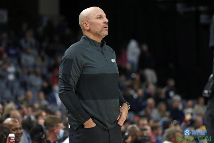 独行侠三分球48投11中！ 基德：出手那么多就应该投进一些