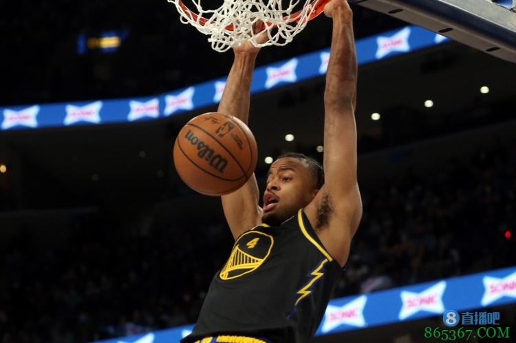 库里：穆迪会在不知道第二天能否上场时不懈努力 他获得了回报