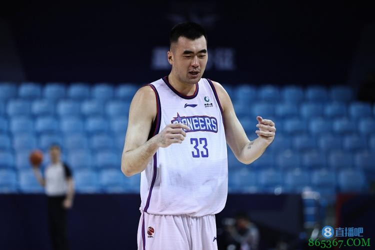 张兆旭:周琦留洋提升非常明显 王哲林打硬仗表现证明了自己实力