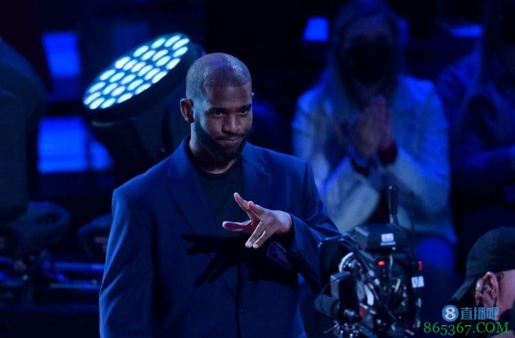 半场领先10分+数据全面占优，敌不过老炮儿的百发百中