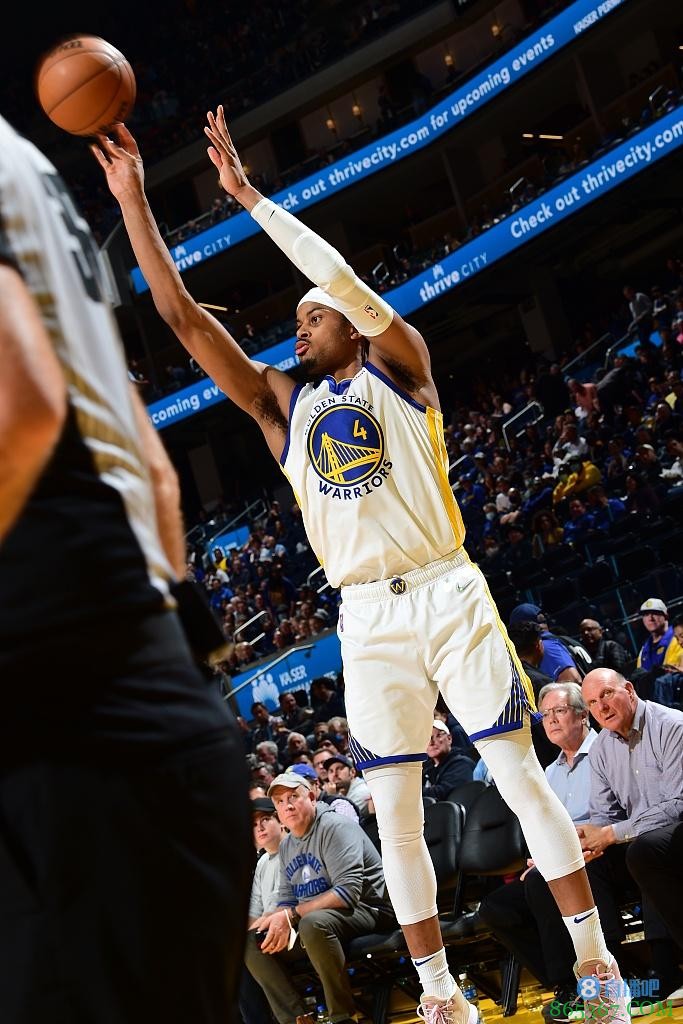 穆迪:登场比赛就是要尽可能缩小分差 能在西决比赛上场真的很棒