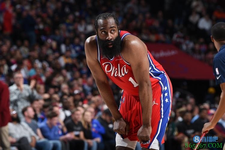 爵士记者：76人因为本西不投篮换来了哈登 结果哈登也不投