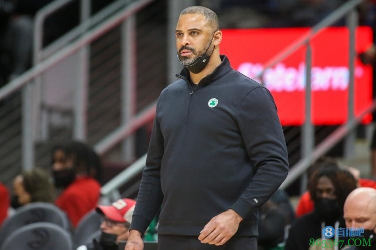 乌度卡:防守端未匹配上热火强度 塔图姆右肩有刺痛