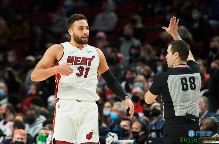 斯特鲁斯:季后赛是一种磨砺 这是一种完全不同的篮球