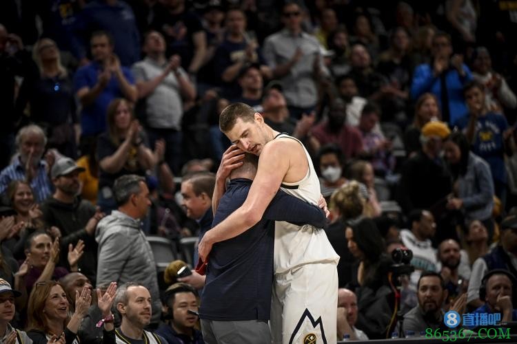 马龙:当外界对约基奇持怀疑态度的时候 他一直在证明他们是错的