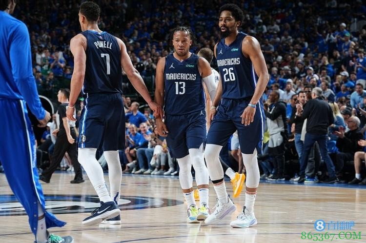 半个月被罚7.5万?丁威迪:我们非常团结 所以替补席老被罚款