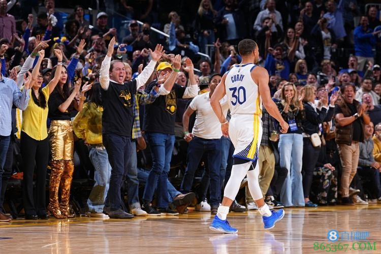 库里生涯至今50场季后赛至少投进5记三分 NBA历史第一!