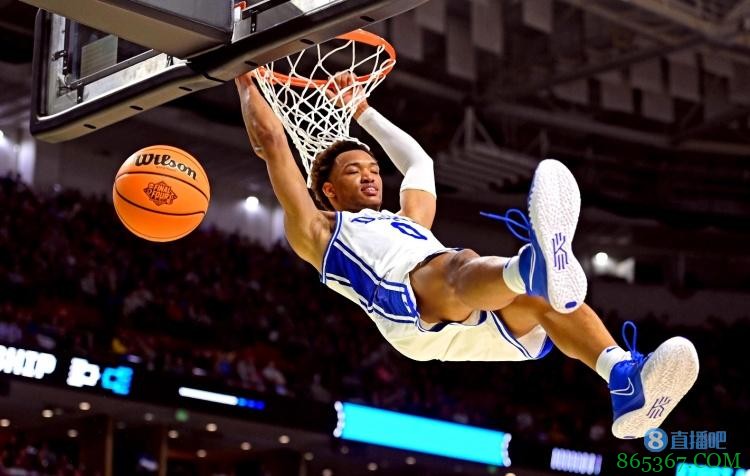 朱利叶斯-欧文奖得主!小摩尔将参加NBA选秀 曾助杜克闯入四强