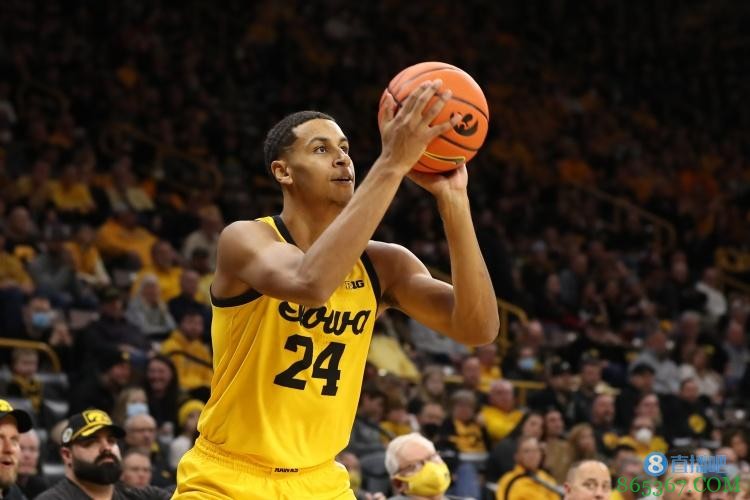 分得清吗？热门秀基根-穆雷的双胞胎哥哥克里斯-穆雷也将参加选秀