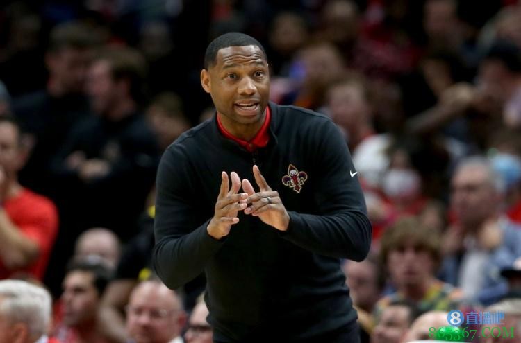 半场领先10分+数据全面占优，敌不过老炮儿的百发百中