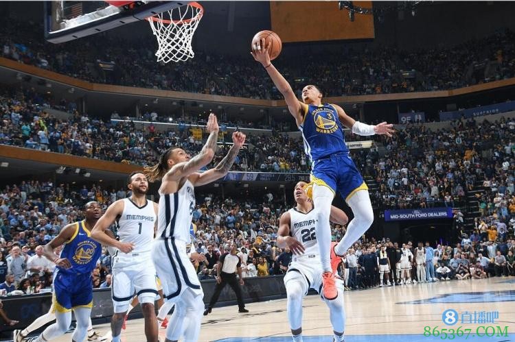 勇士VS灰熊G1述评：放莫兰特空位远投 逆境水花最可怕