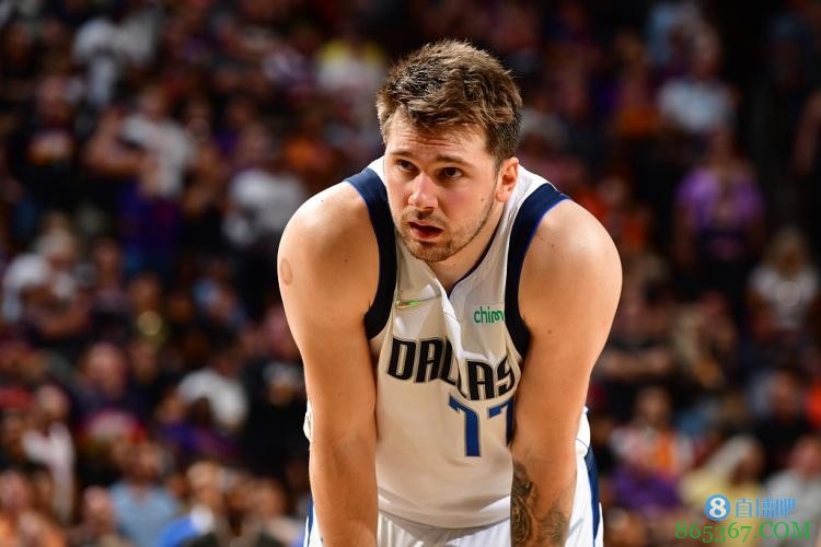 巴克利:独行侠机会不错只是没投进 别在一场失利后就过度反应