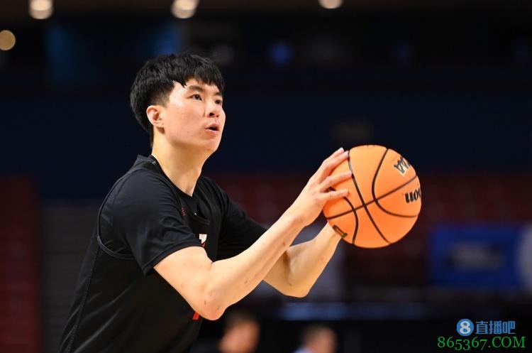 王健：韩国前锋李贤重已完成在勇士、国王和步行者的试训