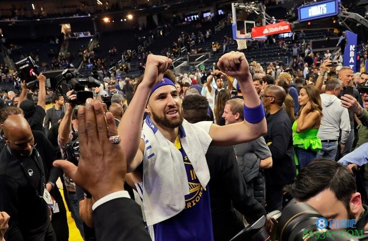 勇士VS灰熊G6述评：台前幕后！G6汤永不缺席 卢尼“控制比赛”