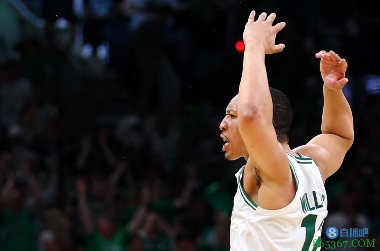 乌度卡：G-威廉姆斯打破了库里抢七三分出手纪录 可以去吹一下了