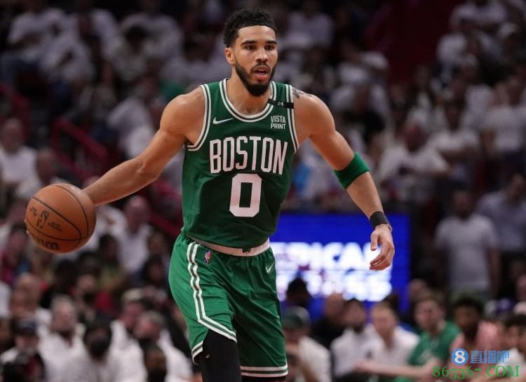 塔图姆季后赛第十次至少30分5板5助 同龄或以下仅老詹&卢卡做到