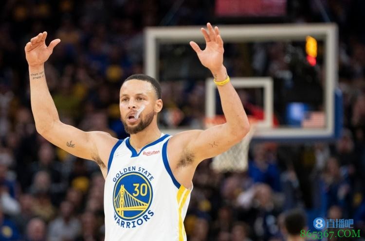 库里：第四节那5个家伙让我们险些创造奇迹 这太疯狂了