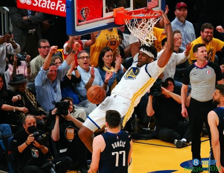 苏群专栏:西决G2 勇士大逆转 可不靠三分