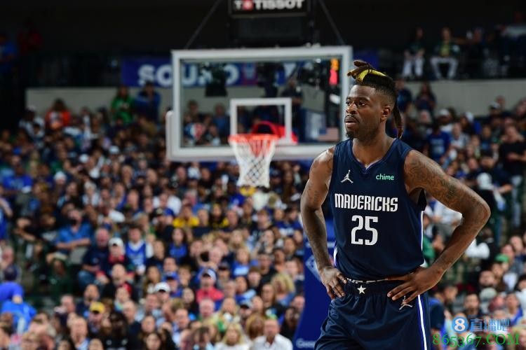 前拳击手祖父给布洛克发短信：当你背靠墙时 你该挥拳了