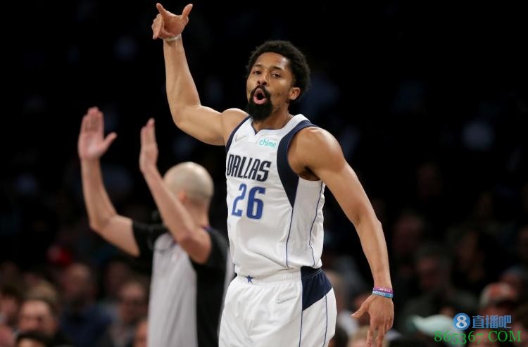 丁威迪:这支球队的化学反应独一无二 但这不是属于我们的一年