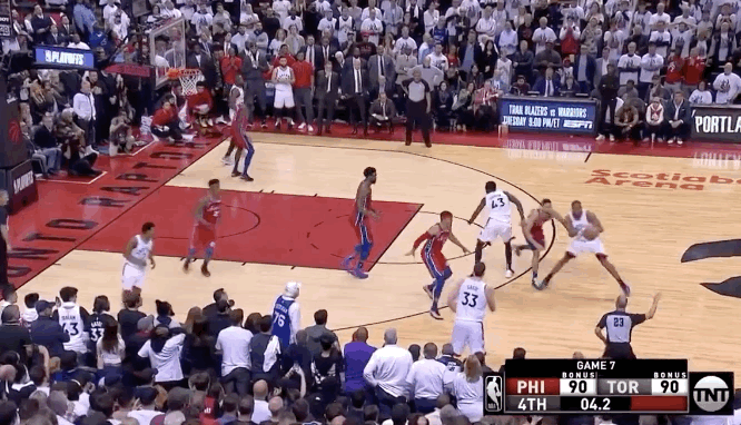 三年前的今天:小卡绝杀76人 奉献NBA季后赛史上首个抢七压哨绝杀