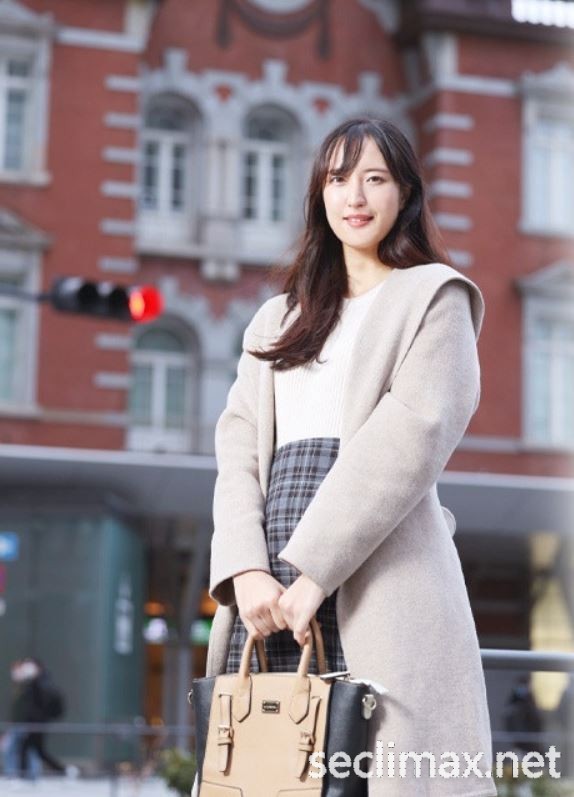 2022/06/09 (MOGI-034)两年没有性经验&#8230;下定决心拍AV的她前一晚勤练口交和骑乘位！ .楠木花菜(Kusunoki-Kana)作品番号