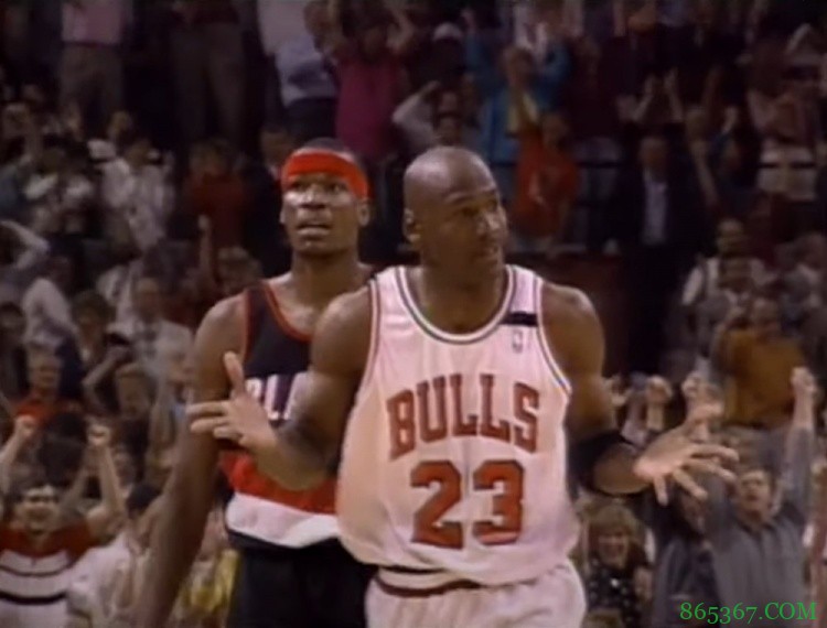 盘点|总决揭幕战个人秀:AI跨越卢&乔帮主耸肩&老詹怒锤战术板