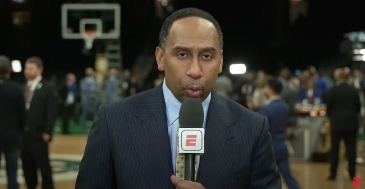 A-史密斯点评G3：库里打得很累 有格林勇士队进攻就是4打5