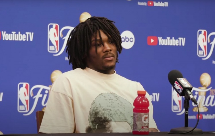 罗威：裁判知道每个球员的打球方式 他们有时还教我如何避免犯规