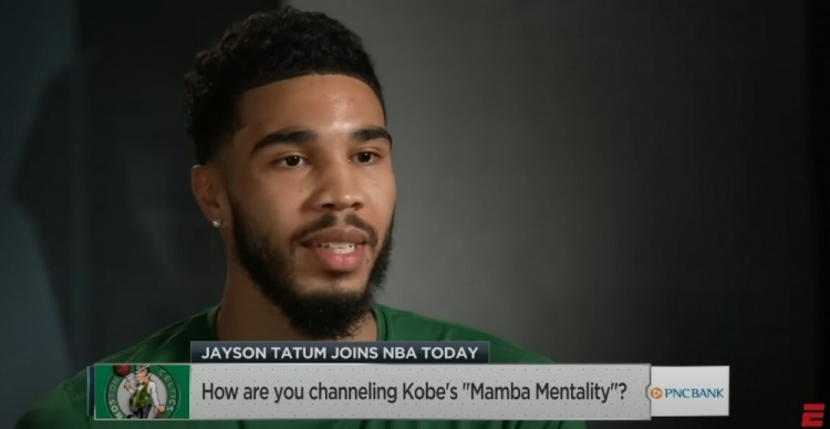 塔图姆：东决抢七看了科比集锦 2-3落后雄鹿看了勒布朗12年G6集锦