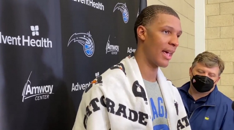 小贾巴里-史密斯:我很适合魔术 能把他们带到想要到达的位置