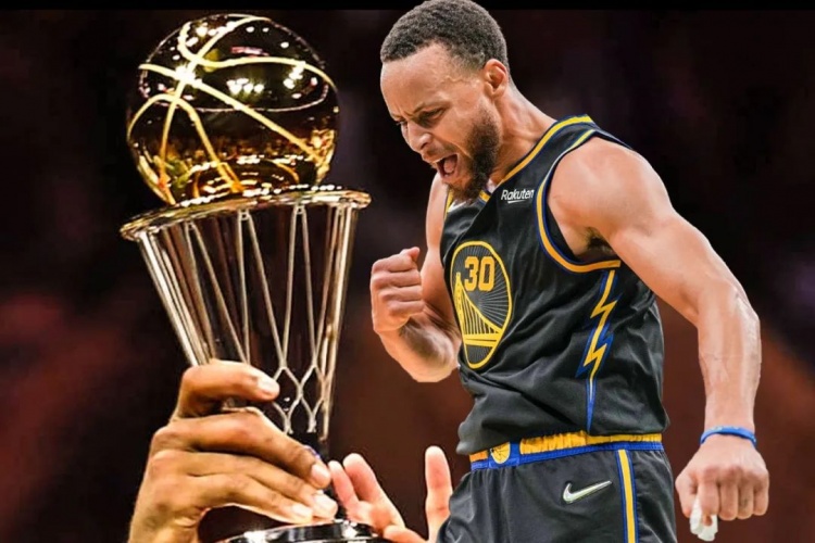 苏群专栏：哪怕勇士不夺冠，库里都会得FMVP