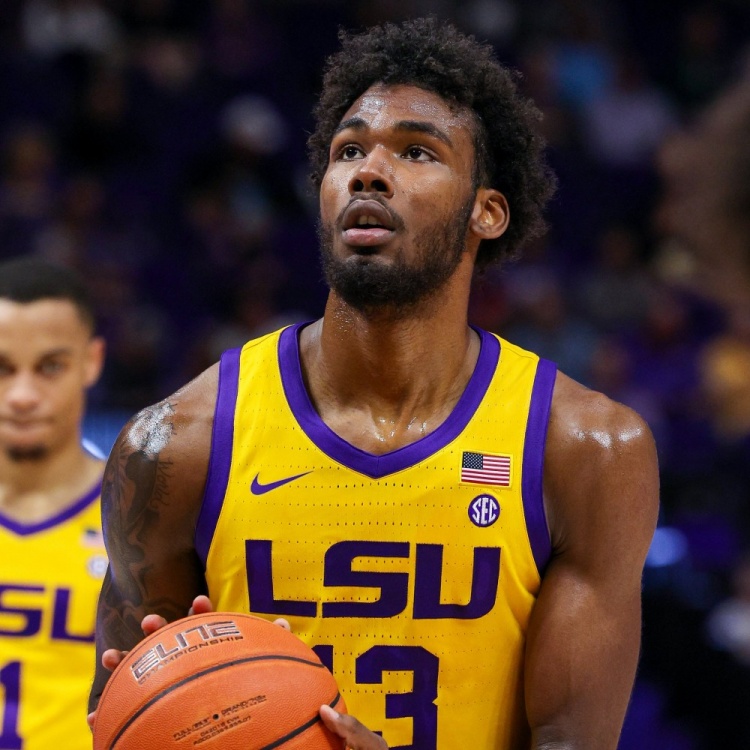 2022年NBA选秀大会:火箭用哈登换来的17号签选塔里-伊森