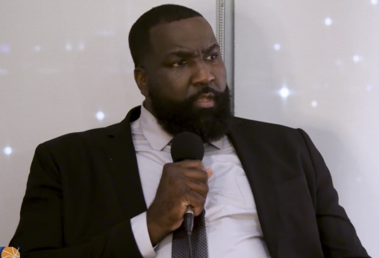 帕金斯：当评论员后我成了黑子 这导致哈登现在不和我说话了