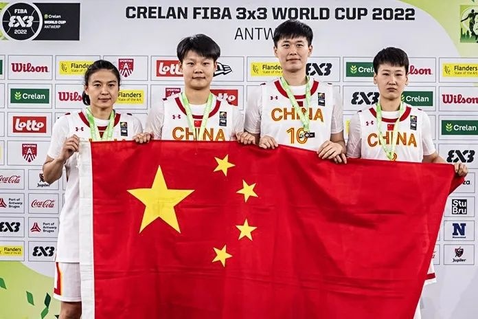 苏群专栏：女篮铜牌，中国3x3还是内忧外患