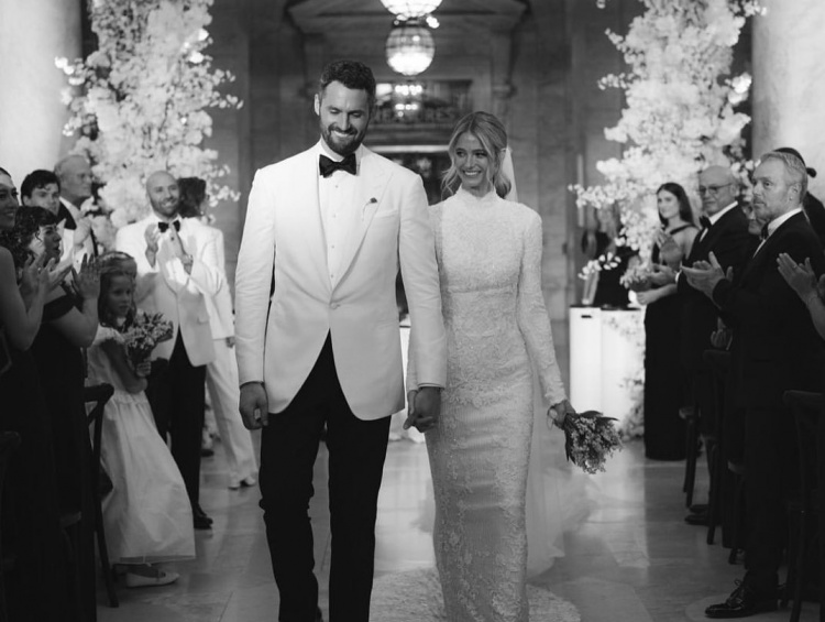 老詹恭喜乐福完婚：我对你们的爱超乎想象 永远是你们的坚实依靠